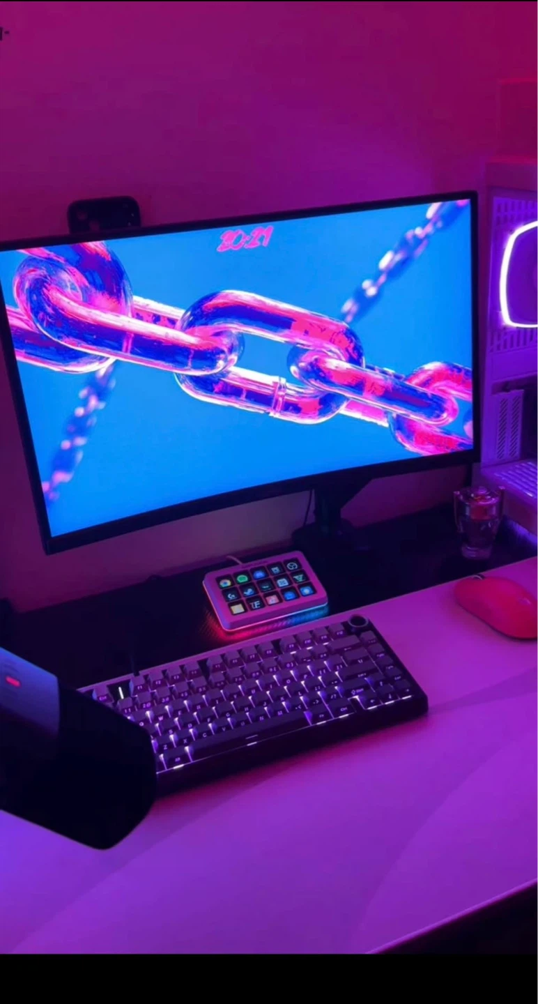 Curved Gaming Monitor - 165Hz Refresh Rate
