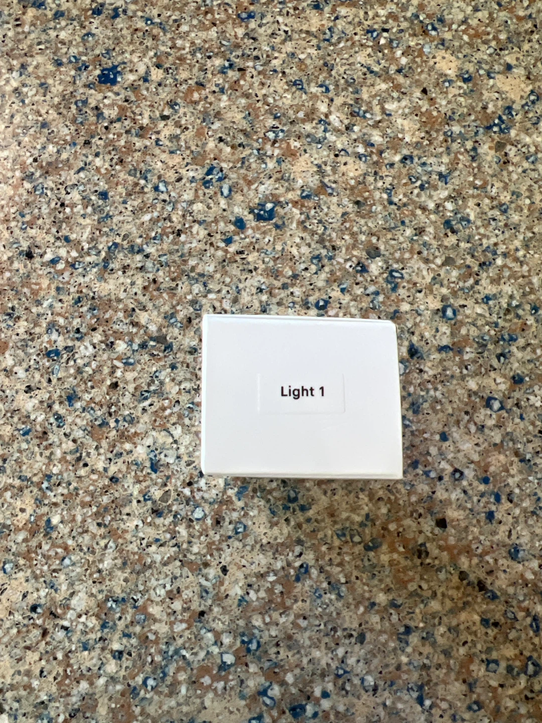 Bobbi Brown Vitamin Enriched Skin Tint SPF 15 - Light 1 - photo 5