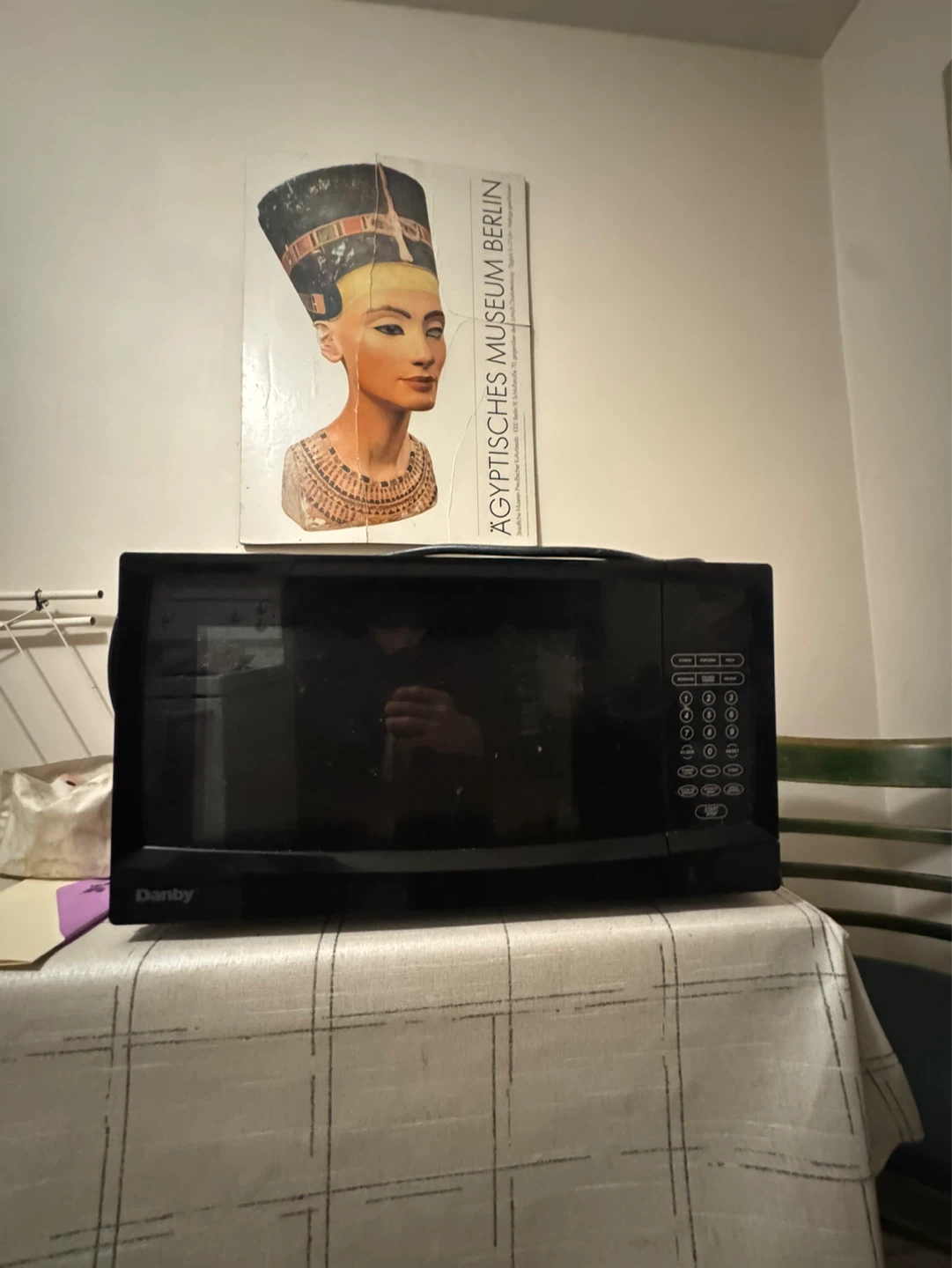 Danby Microwave DMW1110BLDB
