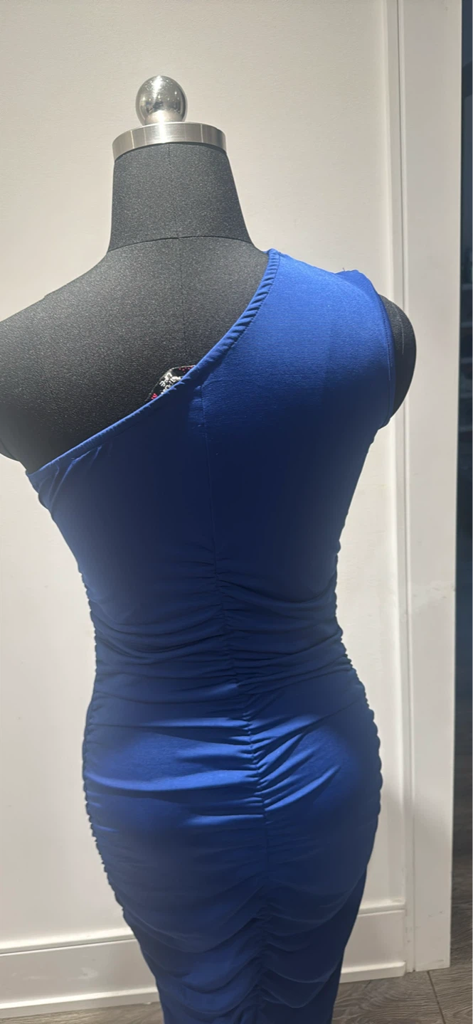 Blue One-Shoulder Ruched Midi Dress - photo 3