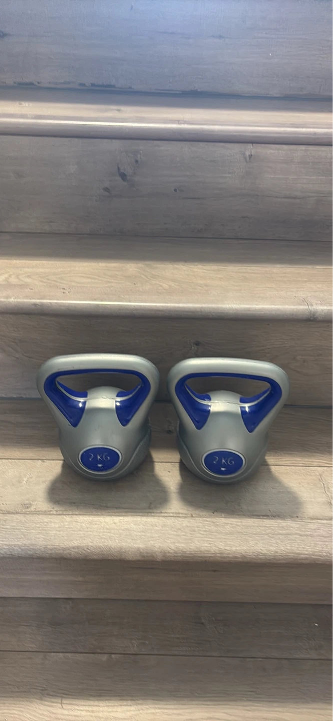 Pair of 2kg Kettlebells - photo 2