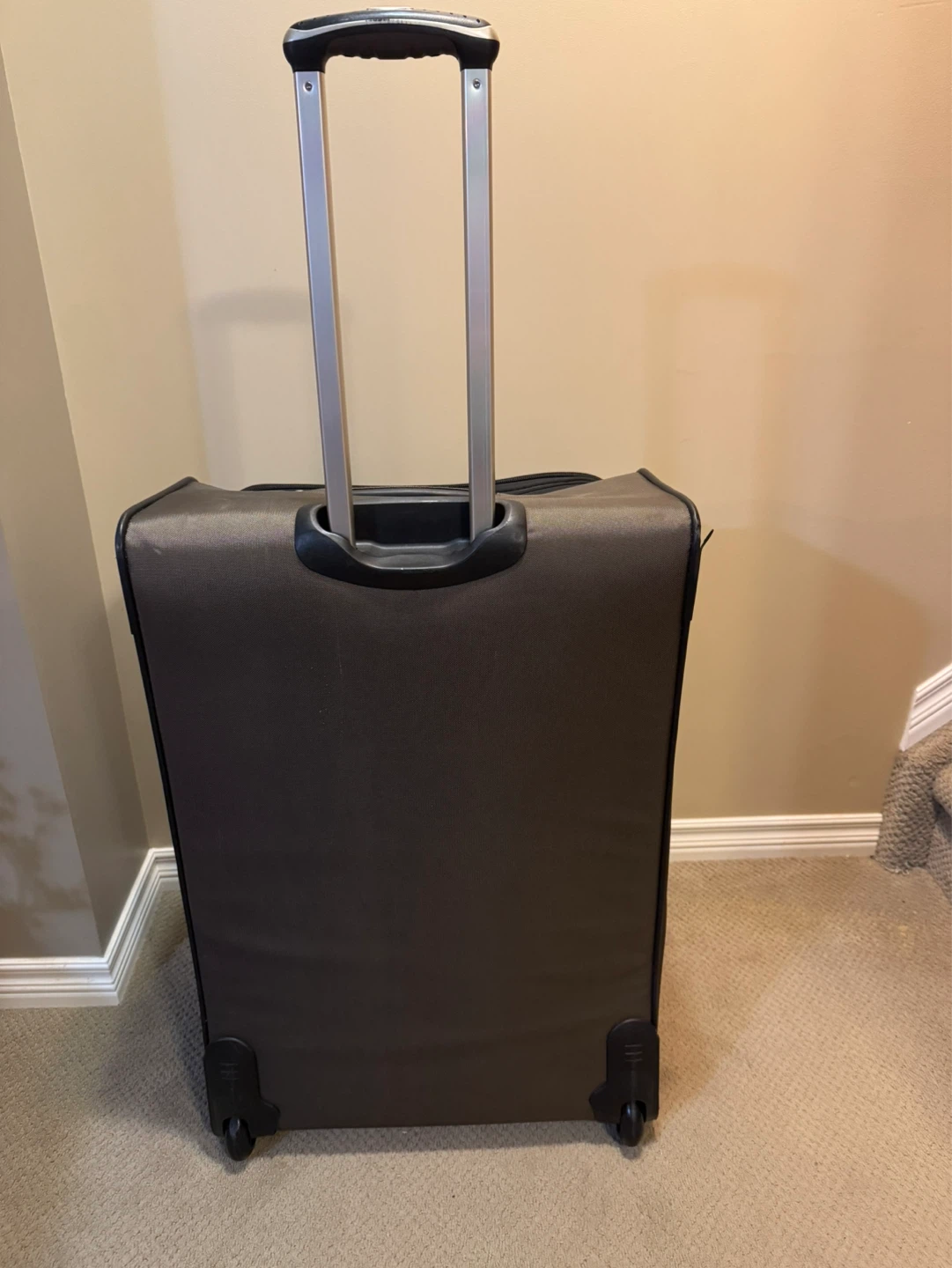 Large Rolling Suitcase - photo 2