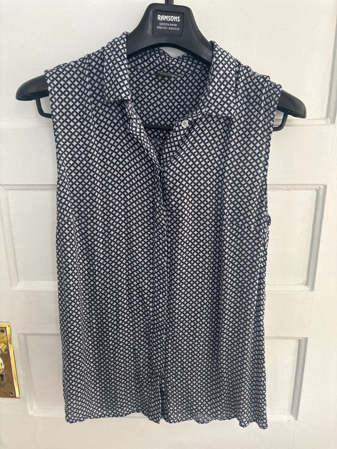 s.Oliver sleeveless blouse