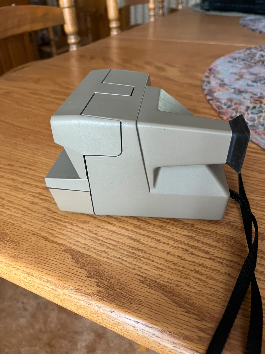 Polaroid 600 Amigo 620 Land Camera - photo 2