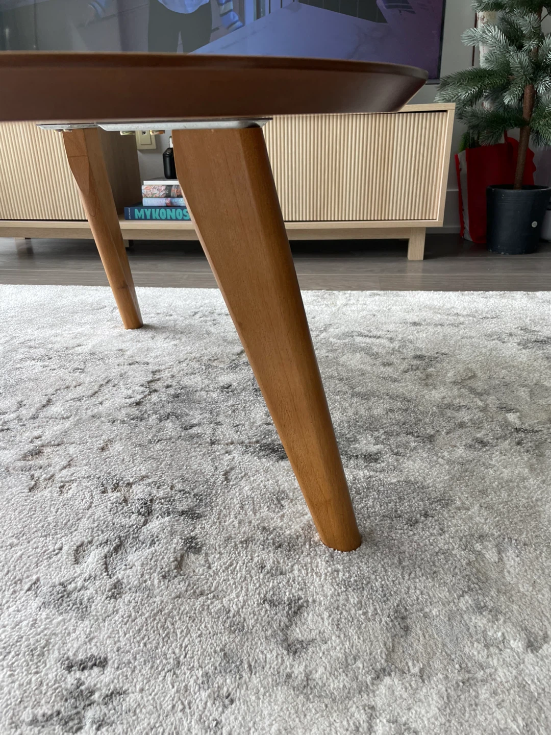 Structube Mid-century Modern Coffee Table - photo 3