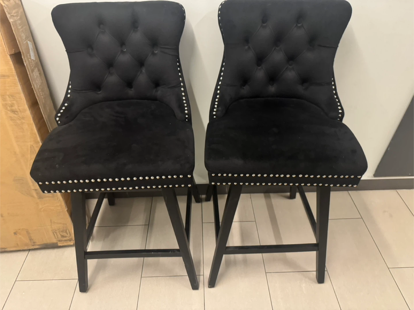 free barstools need gone as soon as possible - photo 2