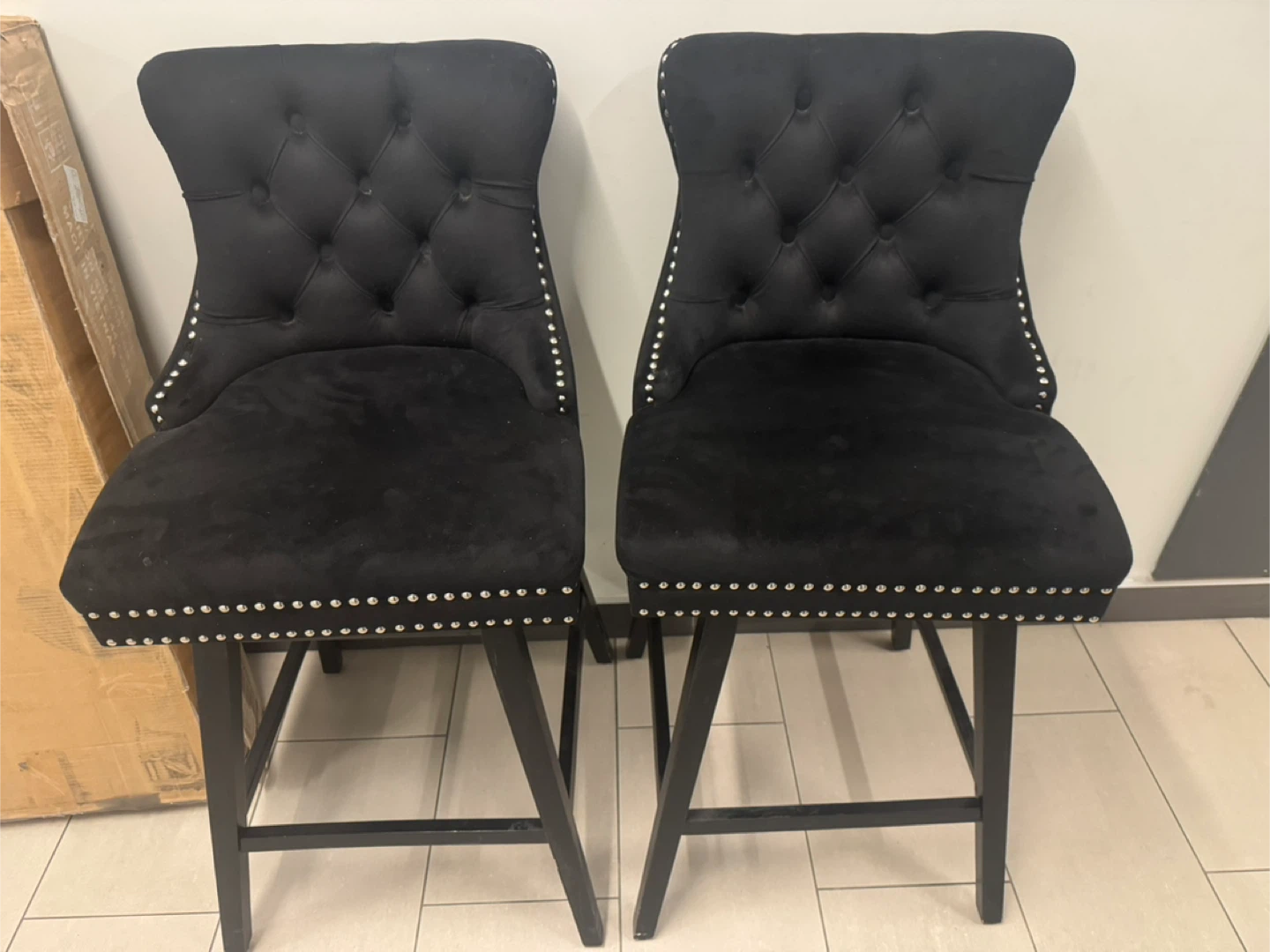 free barstools need gone as soon as possible
