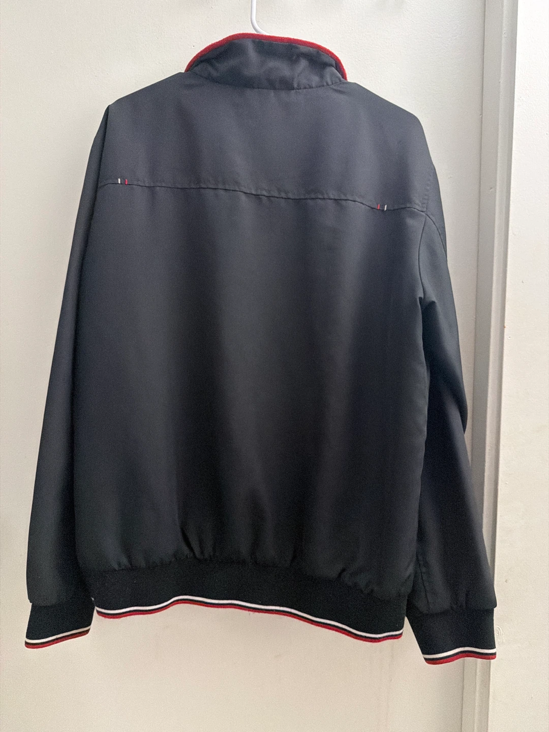 George black jacket with red trim - Size M/M - photo 2