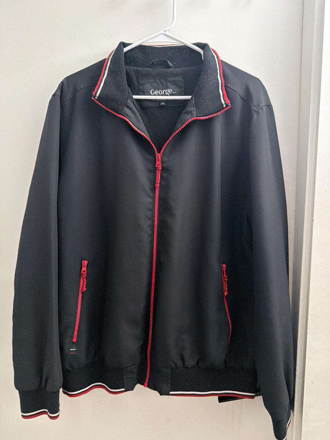 George black jacket with red trim - Size M/M