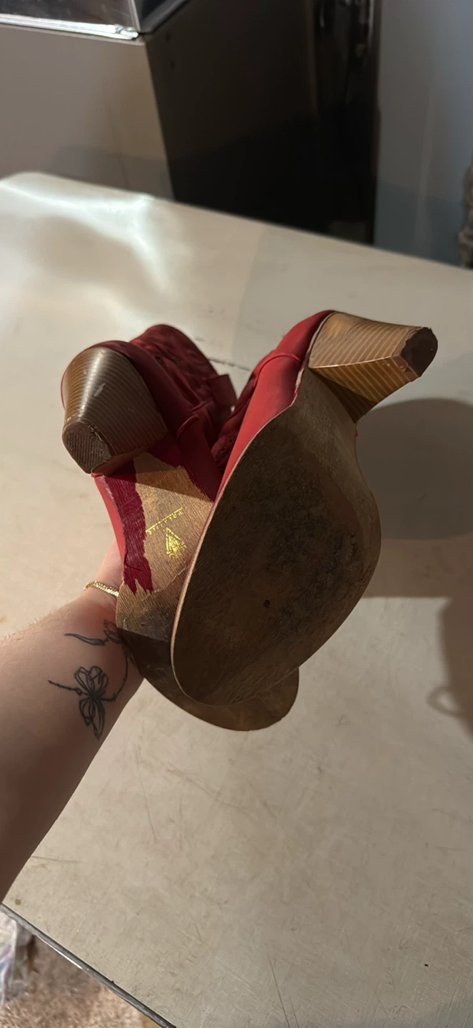 Red Cowboy Boots with Heart Stitching - photo 2