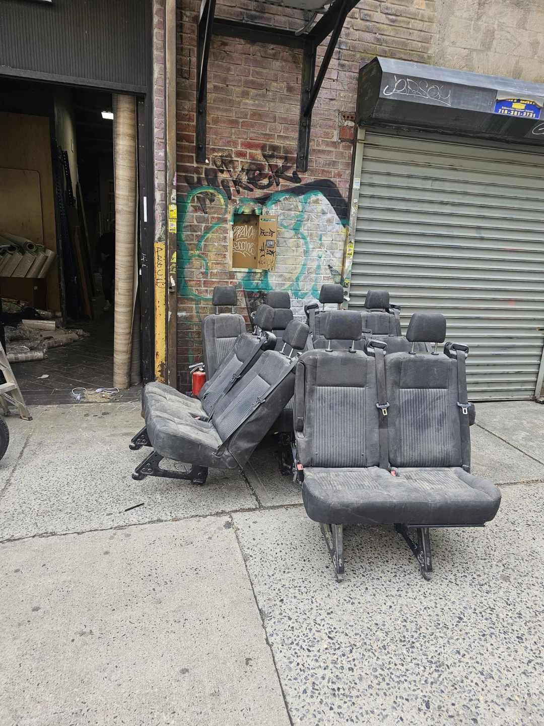 Van or Bus Seats - photo 2