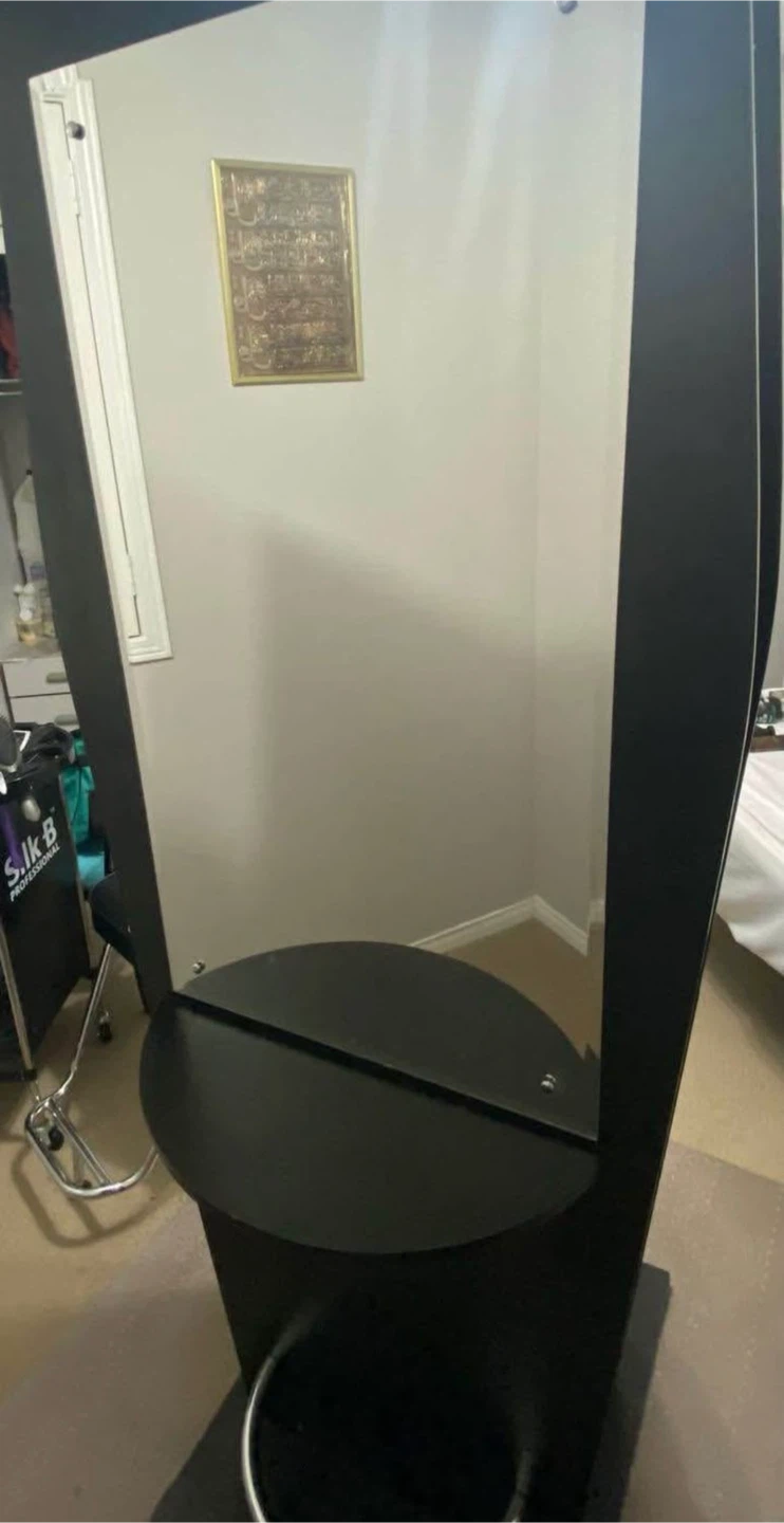 Black Salon Styling Station with  2 side Mirror and Tool Holders