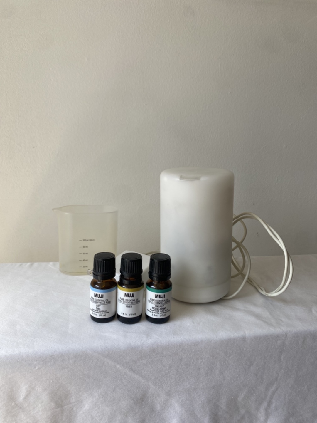 Muji diffuser w/ oils - photo 4