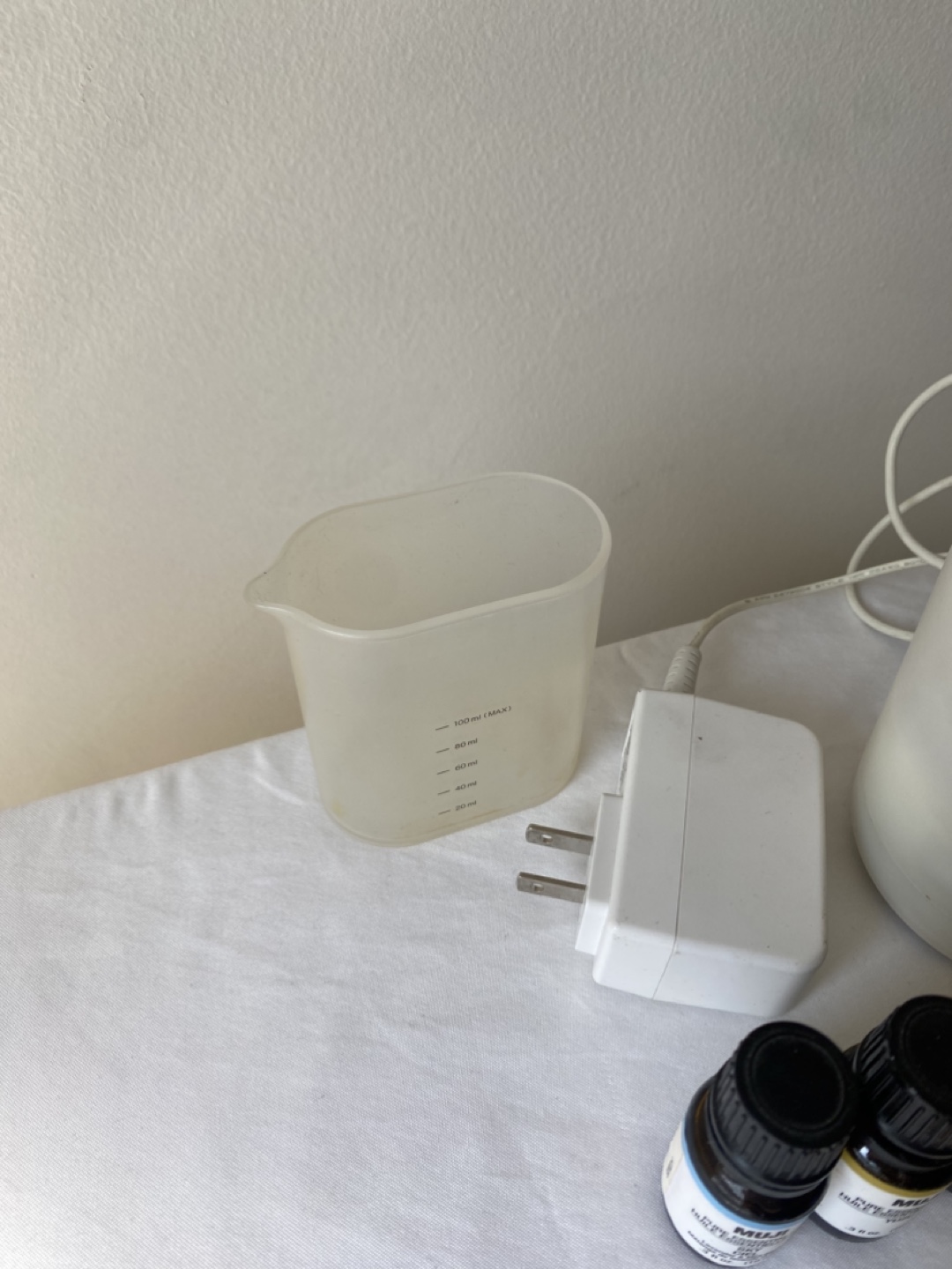 Muji diffuser w/ oils