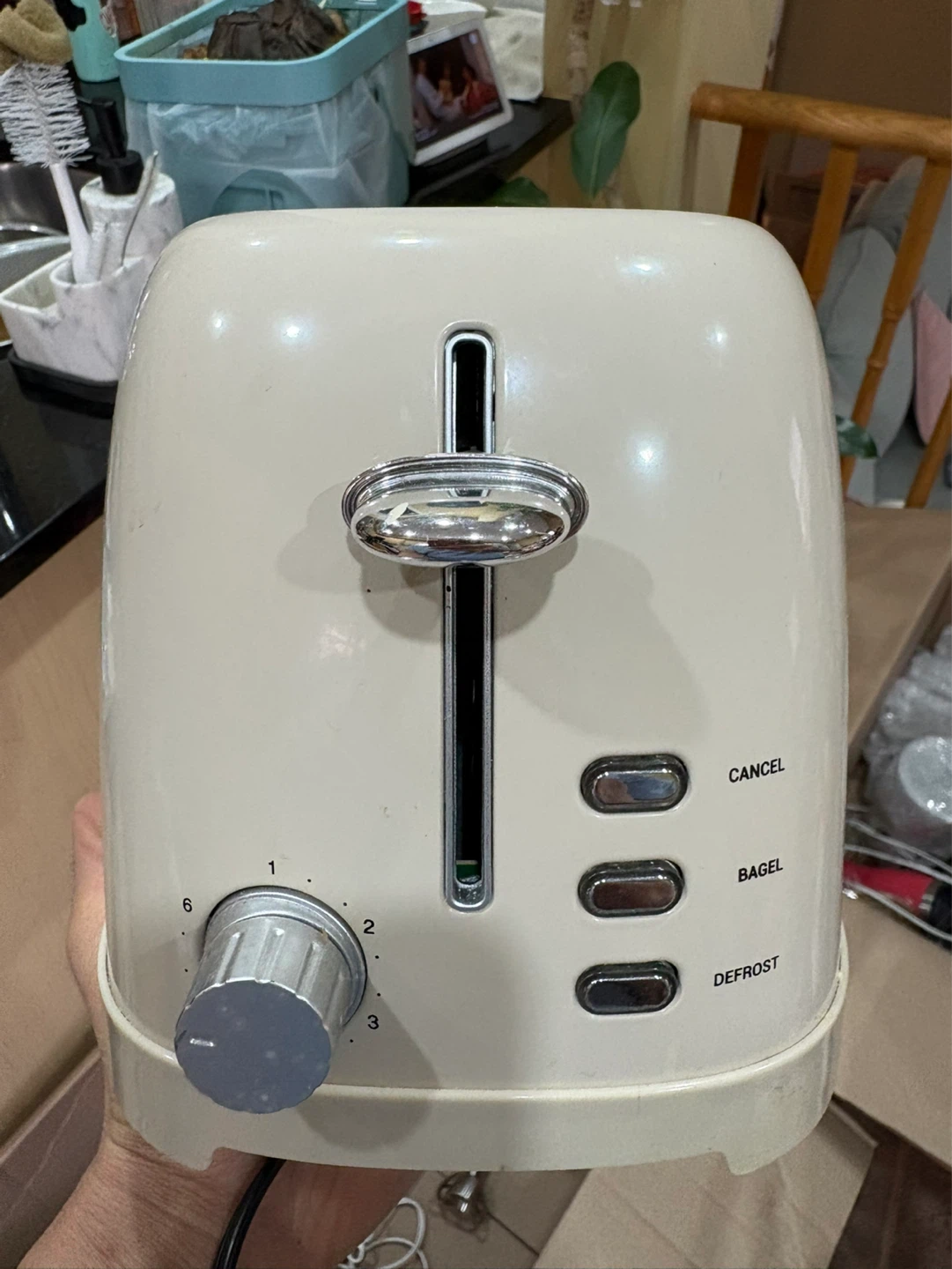 Retro Cream 2-Slice Toaster