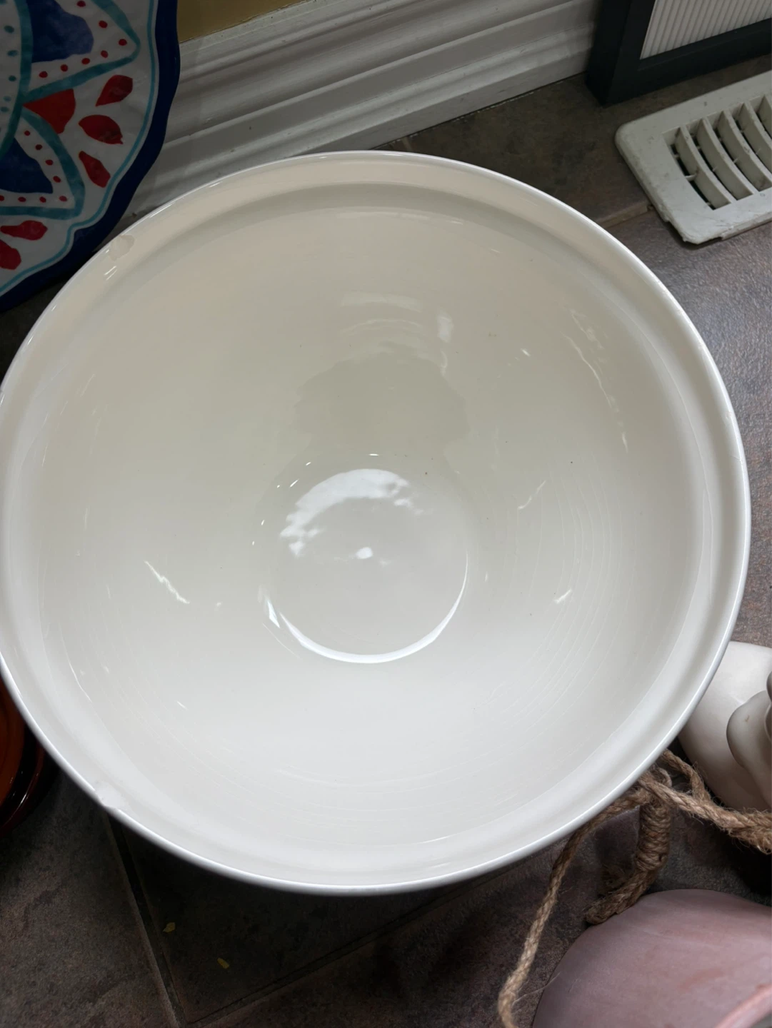 Assorted kitchen items - photo 4