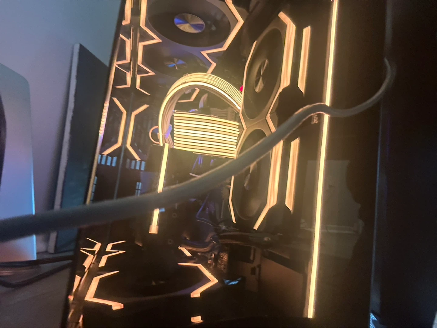 GeForce RTX 5080 custom gaming pc