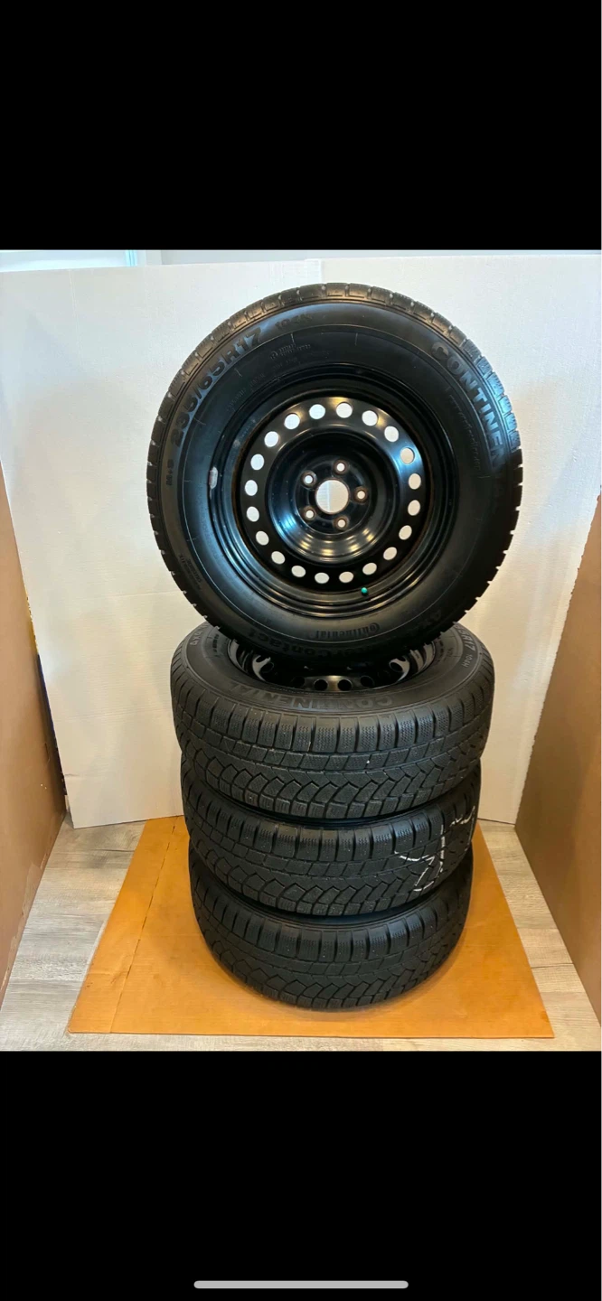 Set of 4 Continental Winter Tires on Rims