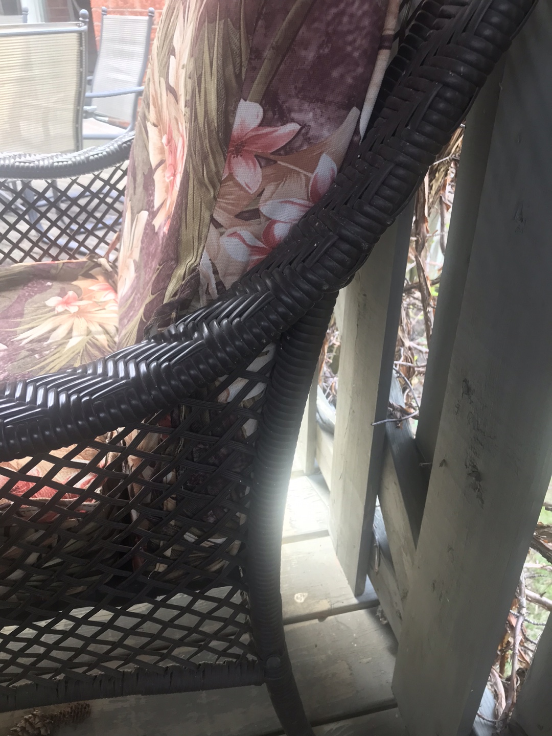 Wicker Patio Chair with Tropical Cushions - photo 3