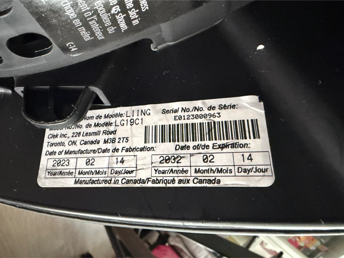 Clek Liing Infant Car Seat with base - photo 3
