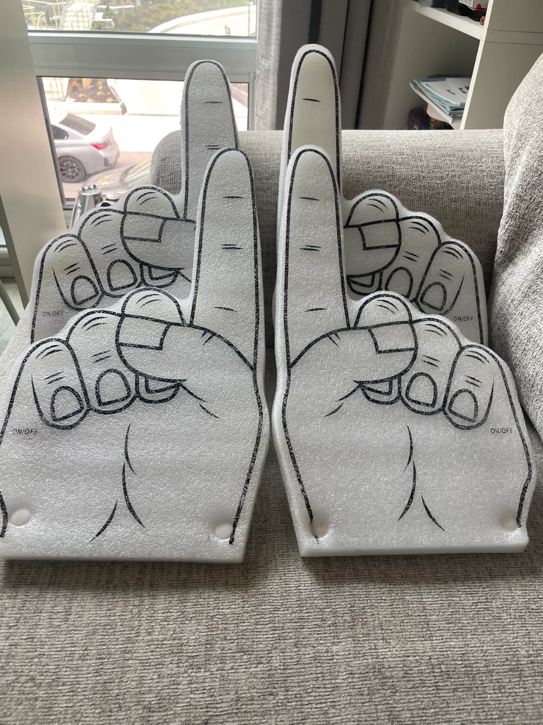 Pair of White Foam Finger Hand Mitts