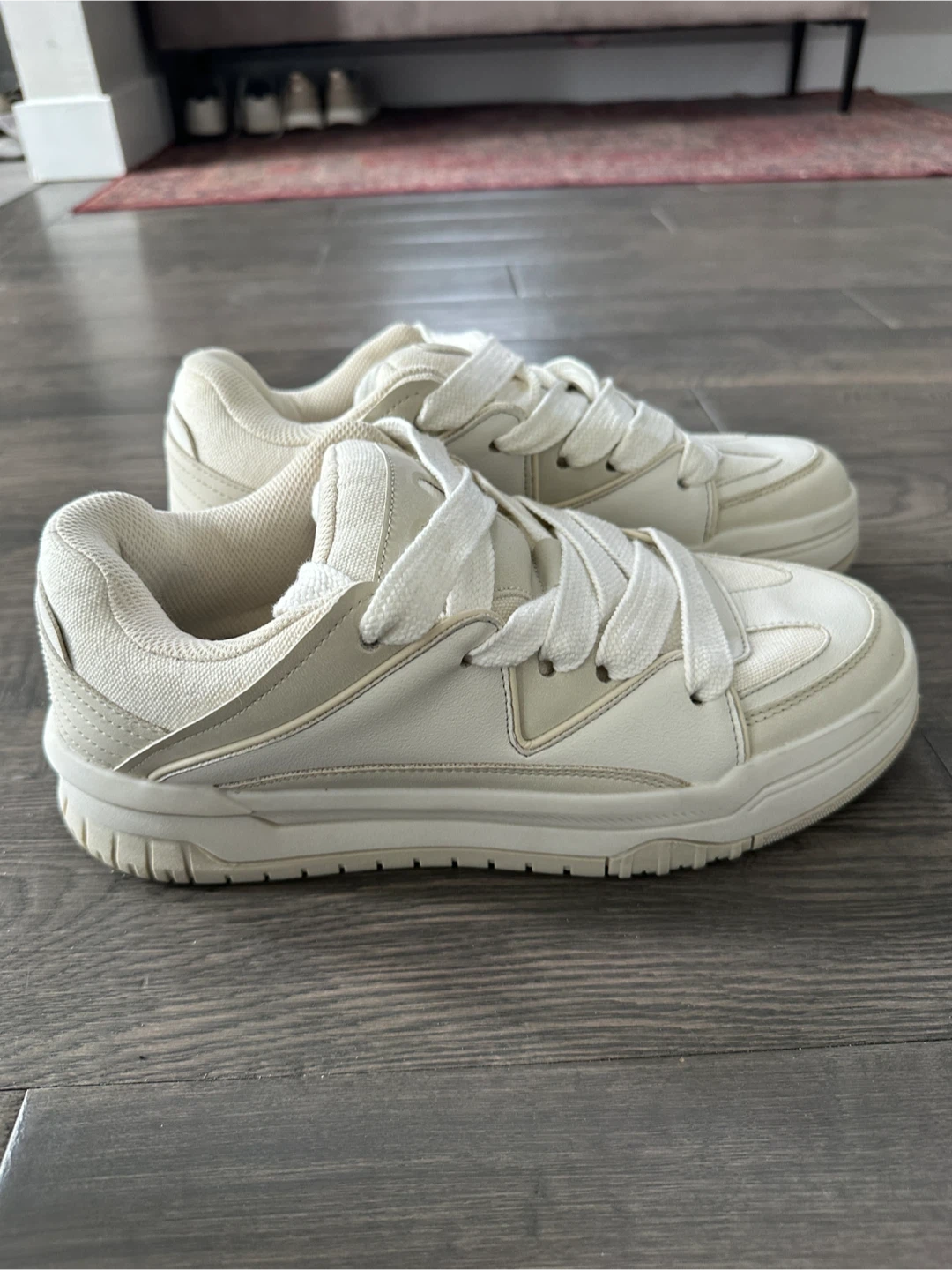 Cream/Off-White Lace-Up Sneakers - Size 43 EUR - photo 2