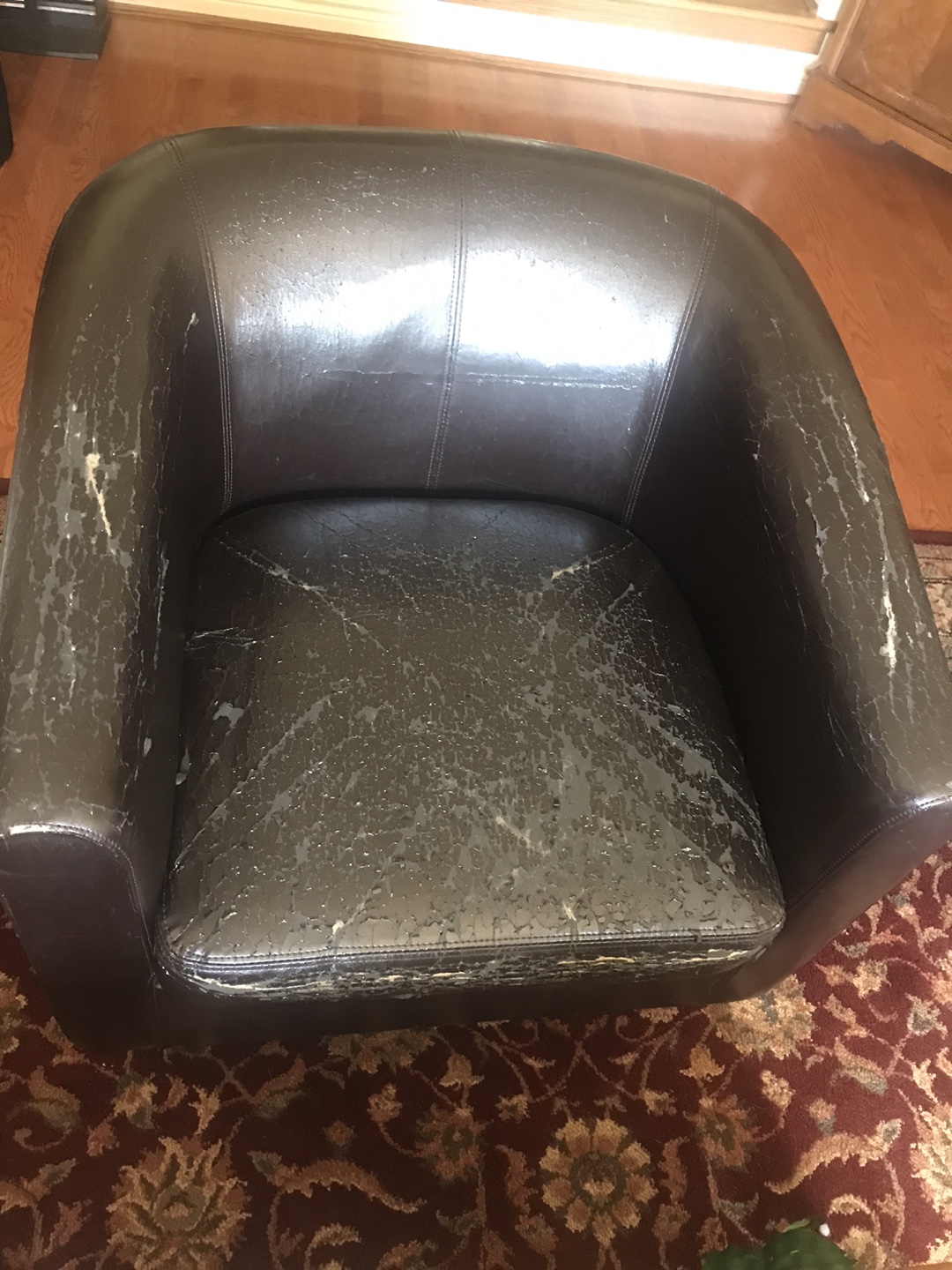 Barrel Chair - Dark Brown (Worn)