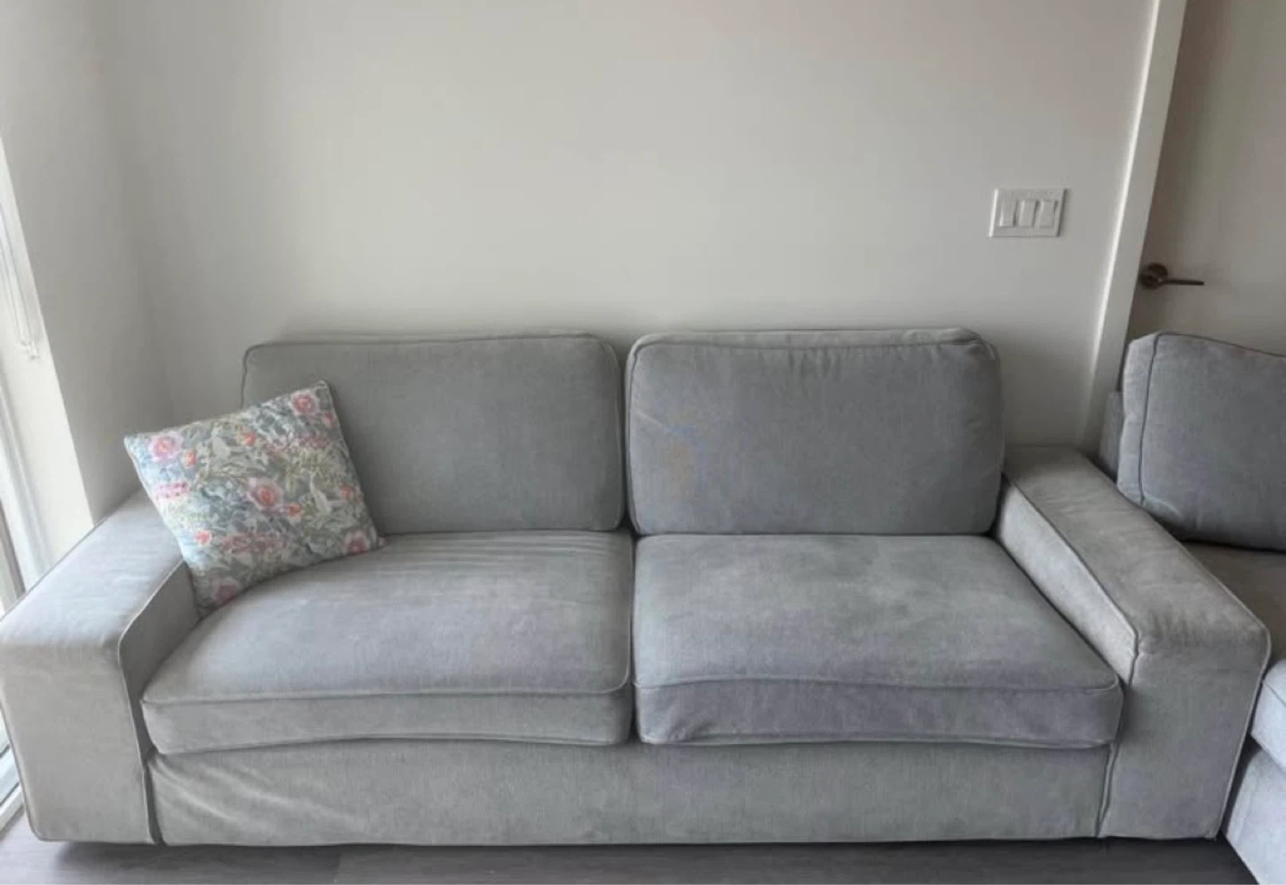 Grey Sectional Sofa with Chaise