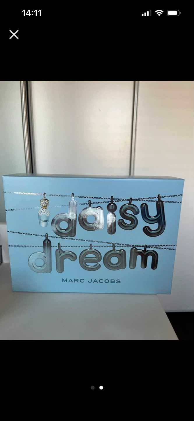 Marc Jacobs Daisy Dream Perfume Gift Set - photo 2