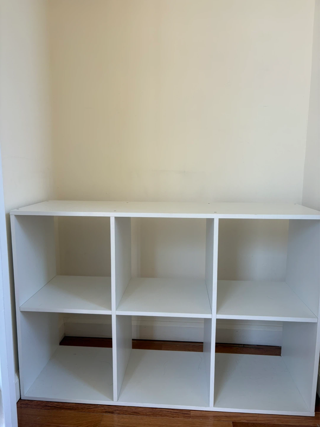 White 6-Cube Storage Shelf