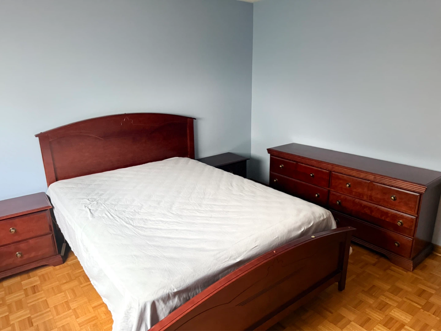 Cherry Wood Bedroom Set - photo 4