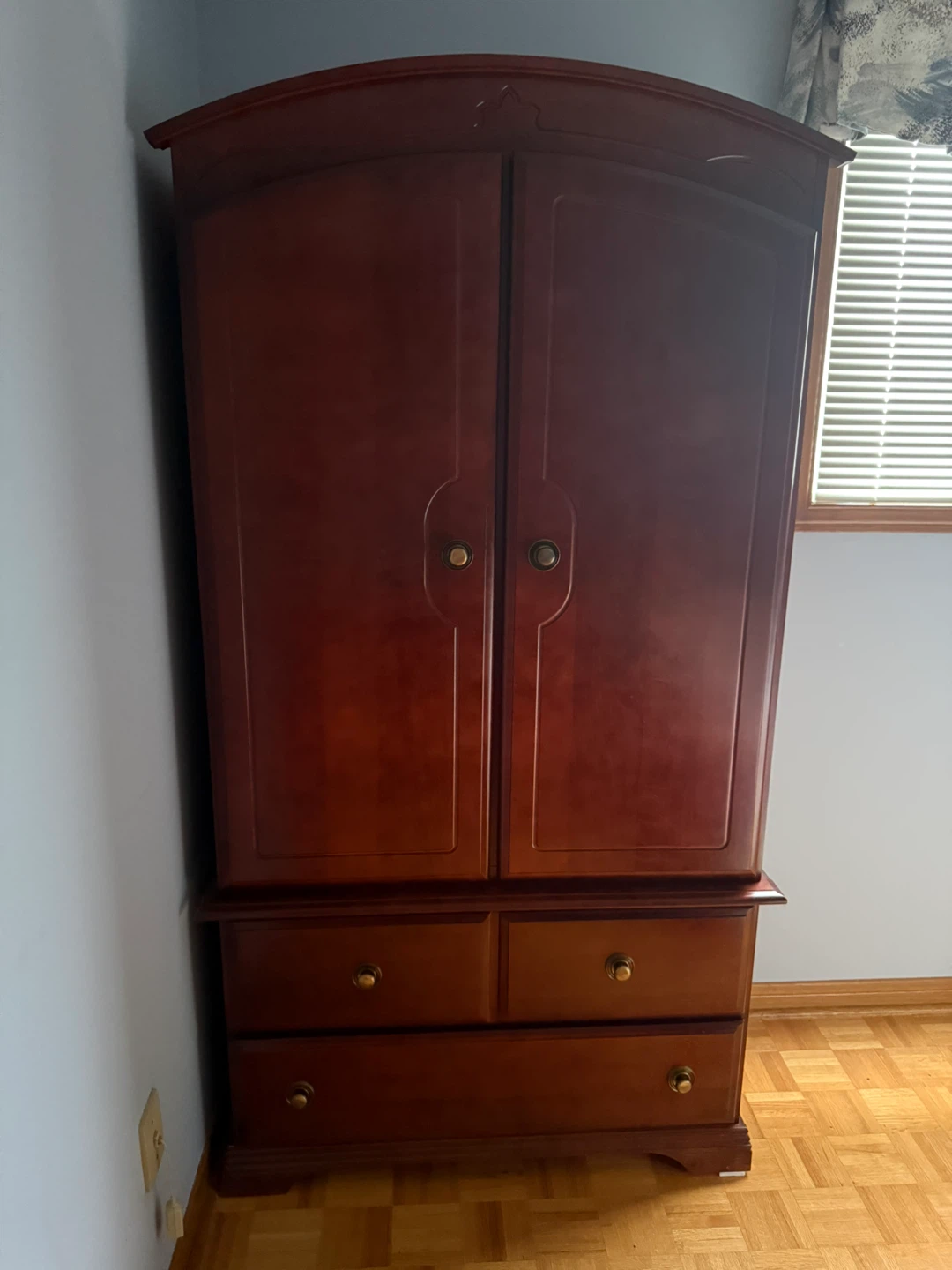 Cherry Wood Bedroom Set - photo 2