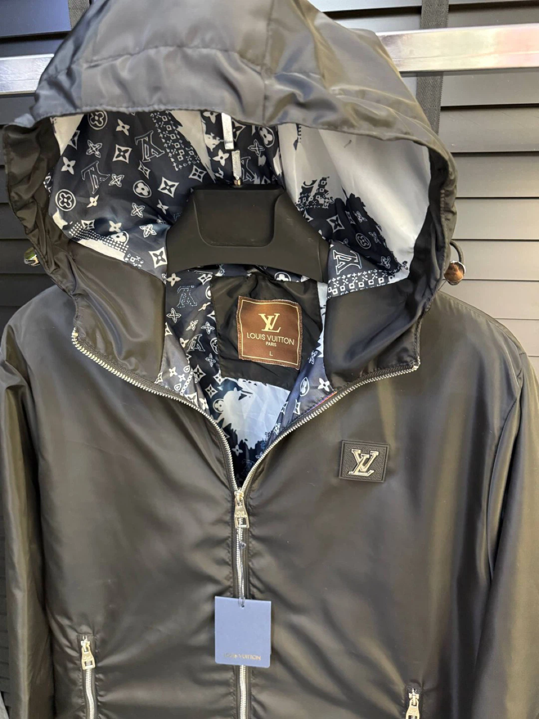 Louis Vuitton Monogram Windbreaker Jacket - Size L - photo 5