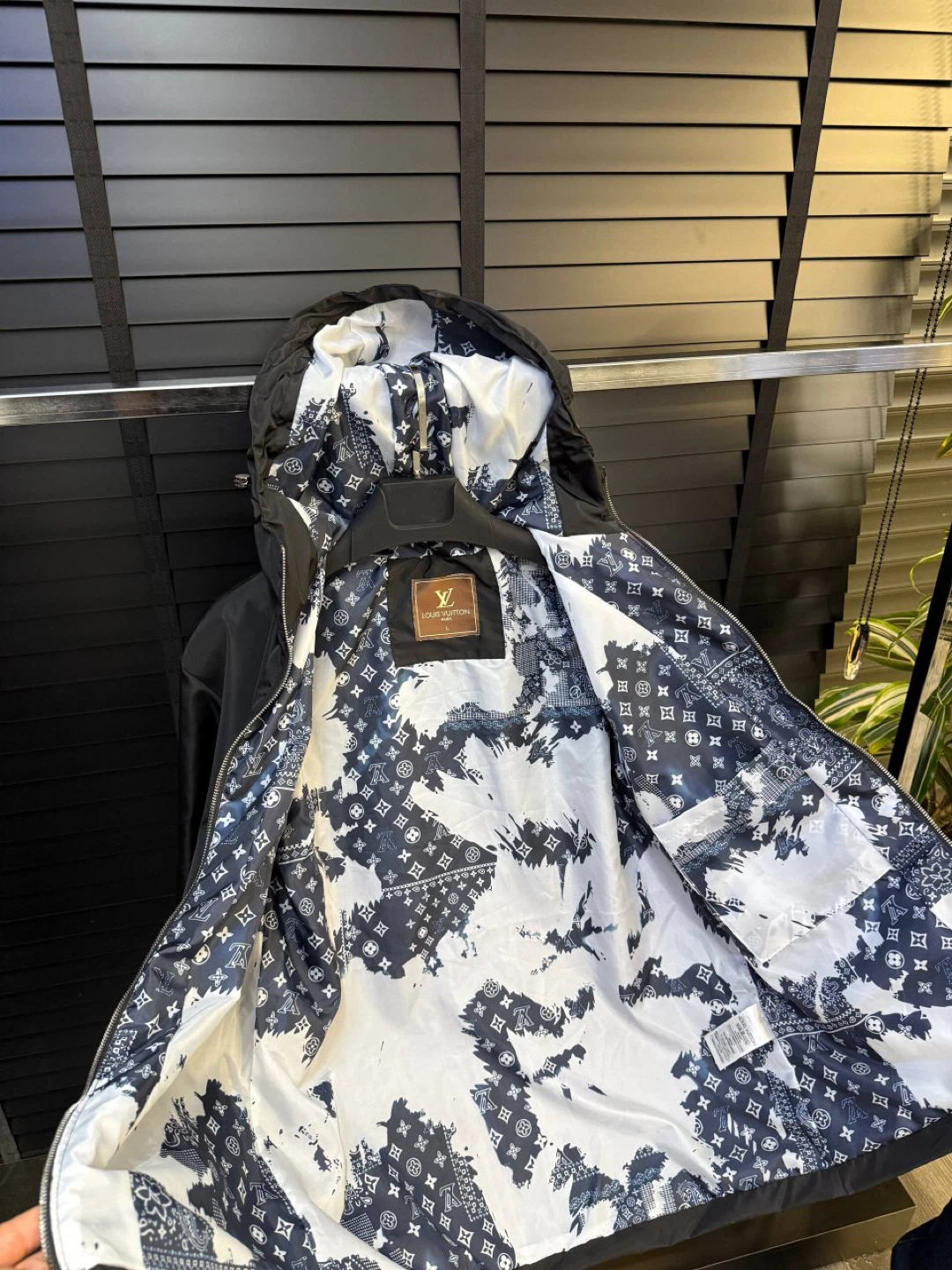 Louis Vuitton Monogram Windbreaker Jacket - Size L - photo 4