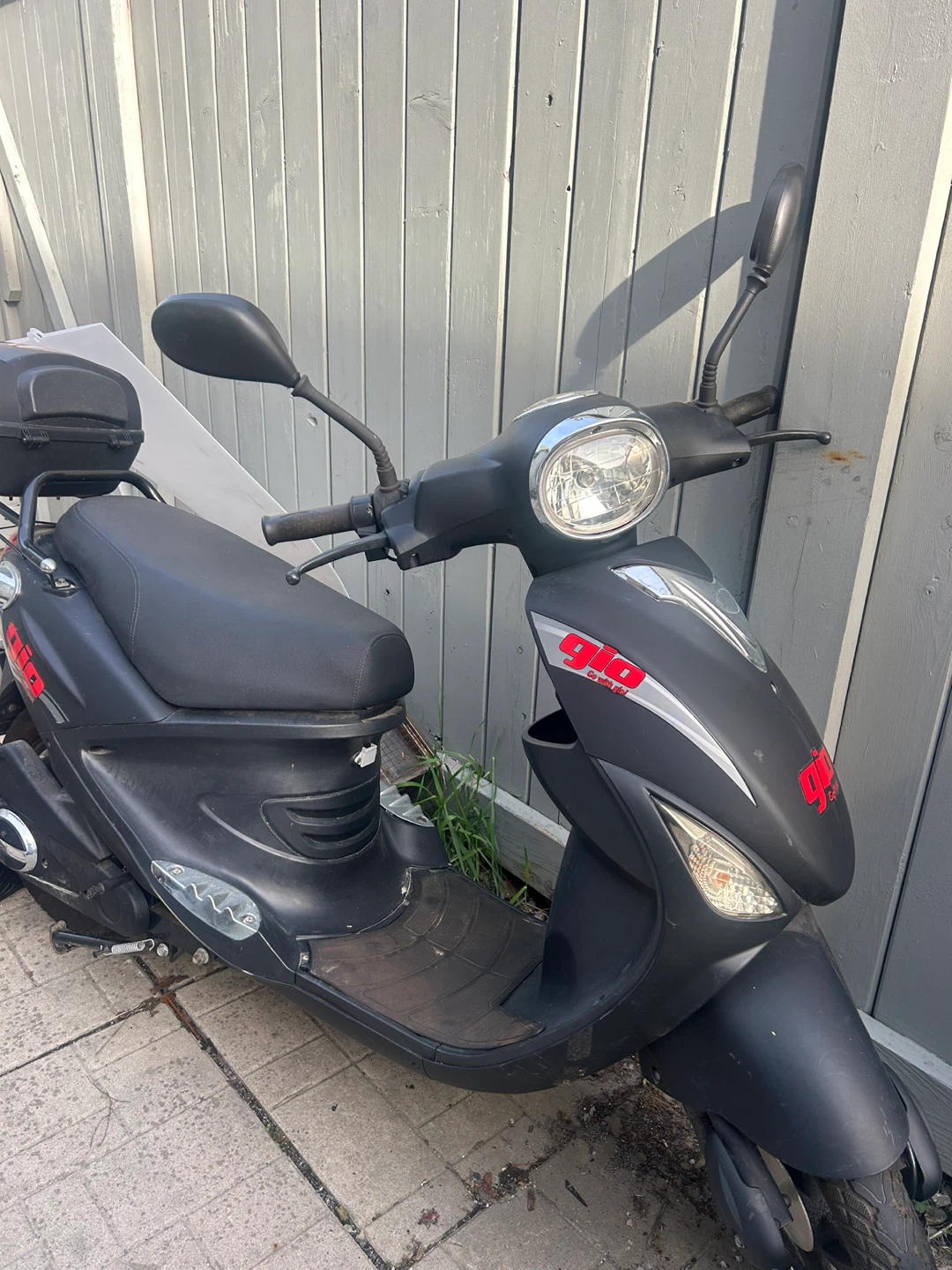 Black GIO Scooter - photo 2