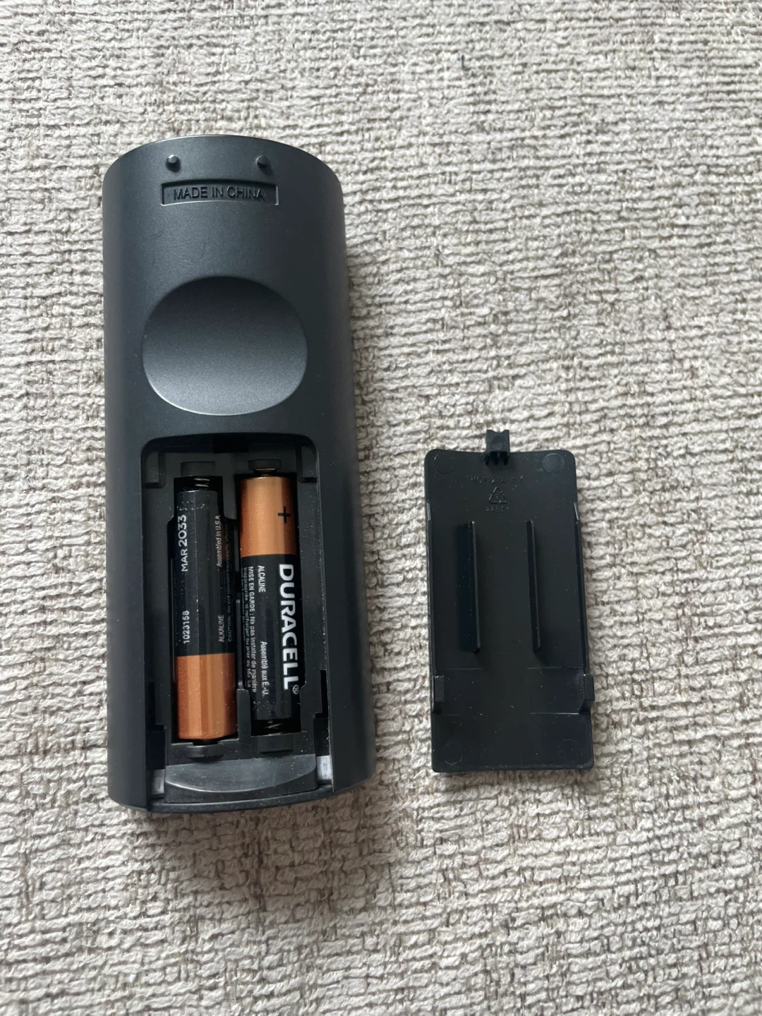 Insignia NS-RC4NA-17 TV Remote Control - photo 3