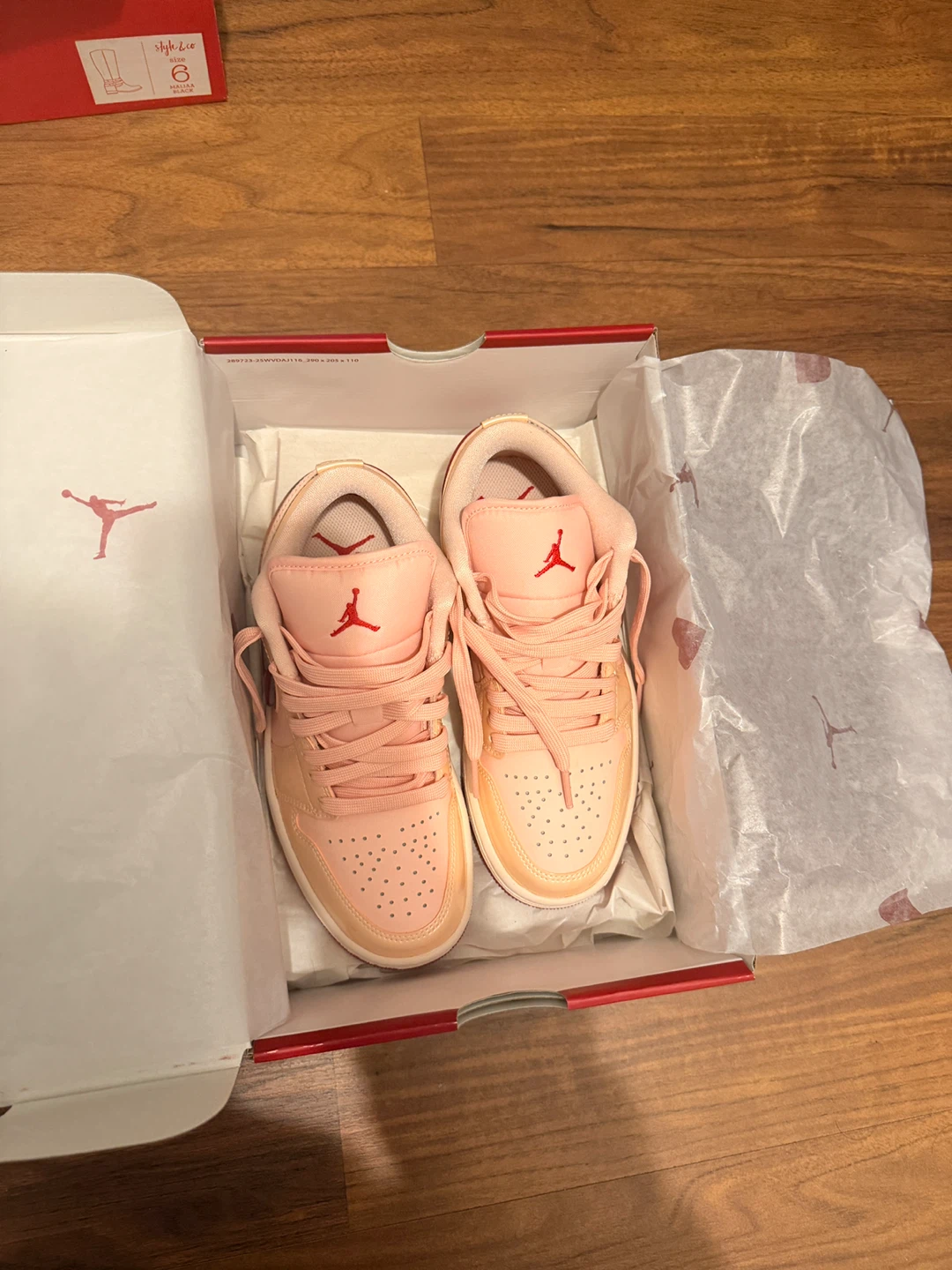 Jordan Air Jordan 1 Low SE Pink Women's Size 5.5