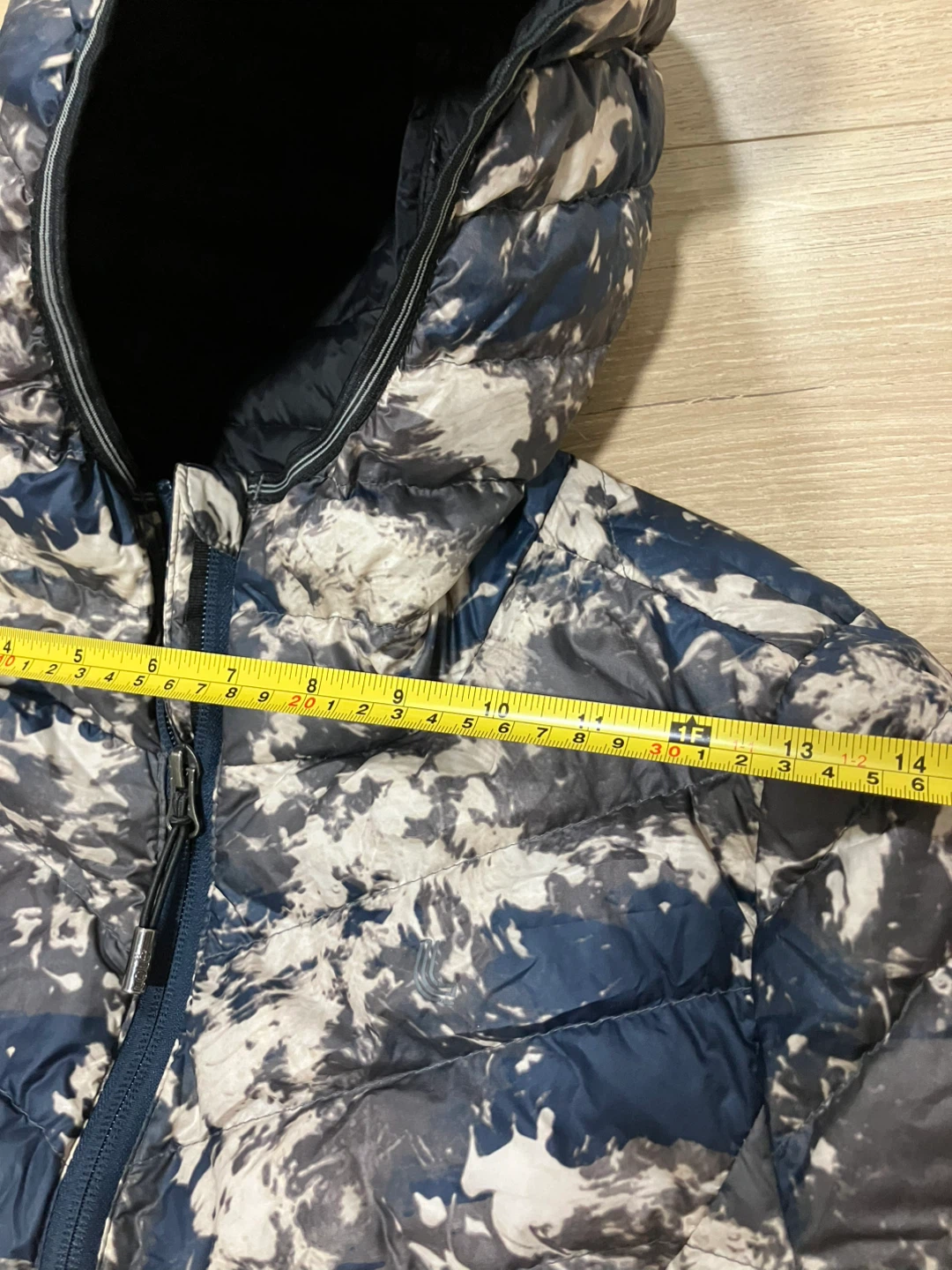 Thin puffer jacket coat garage sale - photo 5
