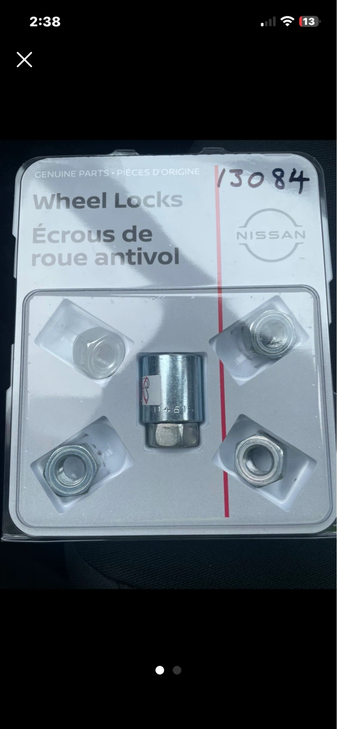 Nissan Wheel Locks Set For SUV