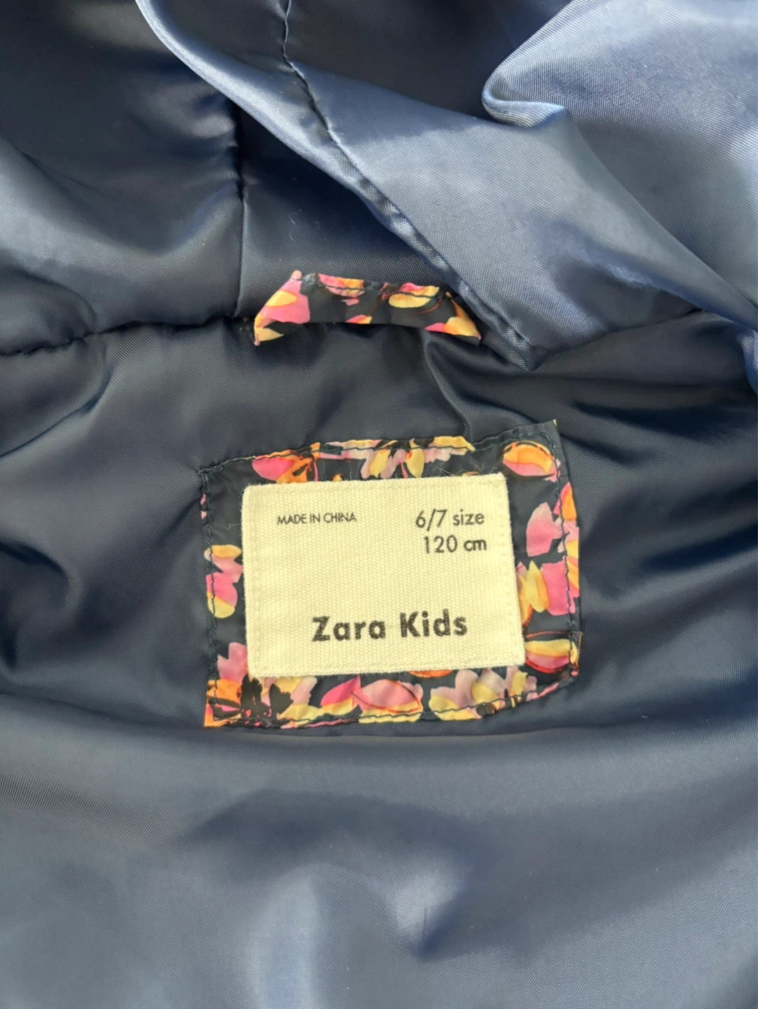 Zara Kids Puffer Vest Floral Print Size 6/7 - photo 2