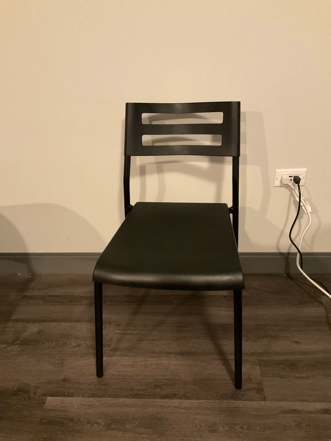 Black Modern Chair