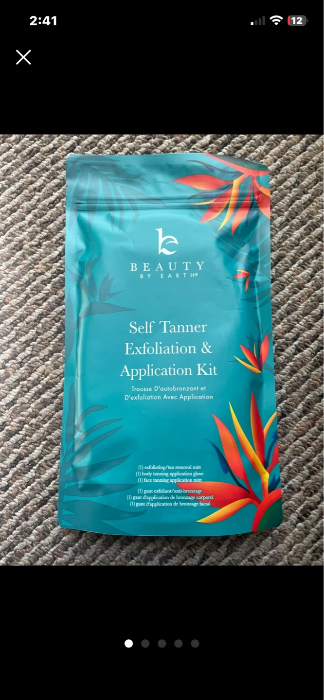 Beauty by Earth Self Tanner Exfoliation & Application Mitt Kit