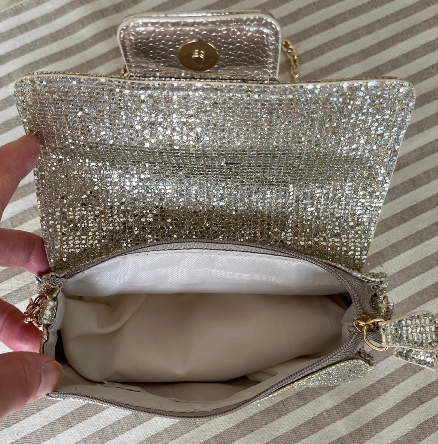 Sparkly Gold Chain Shoulder Bag - photo 4