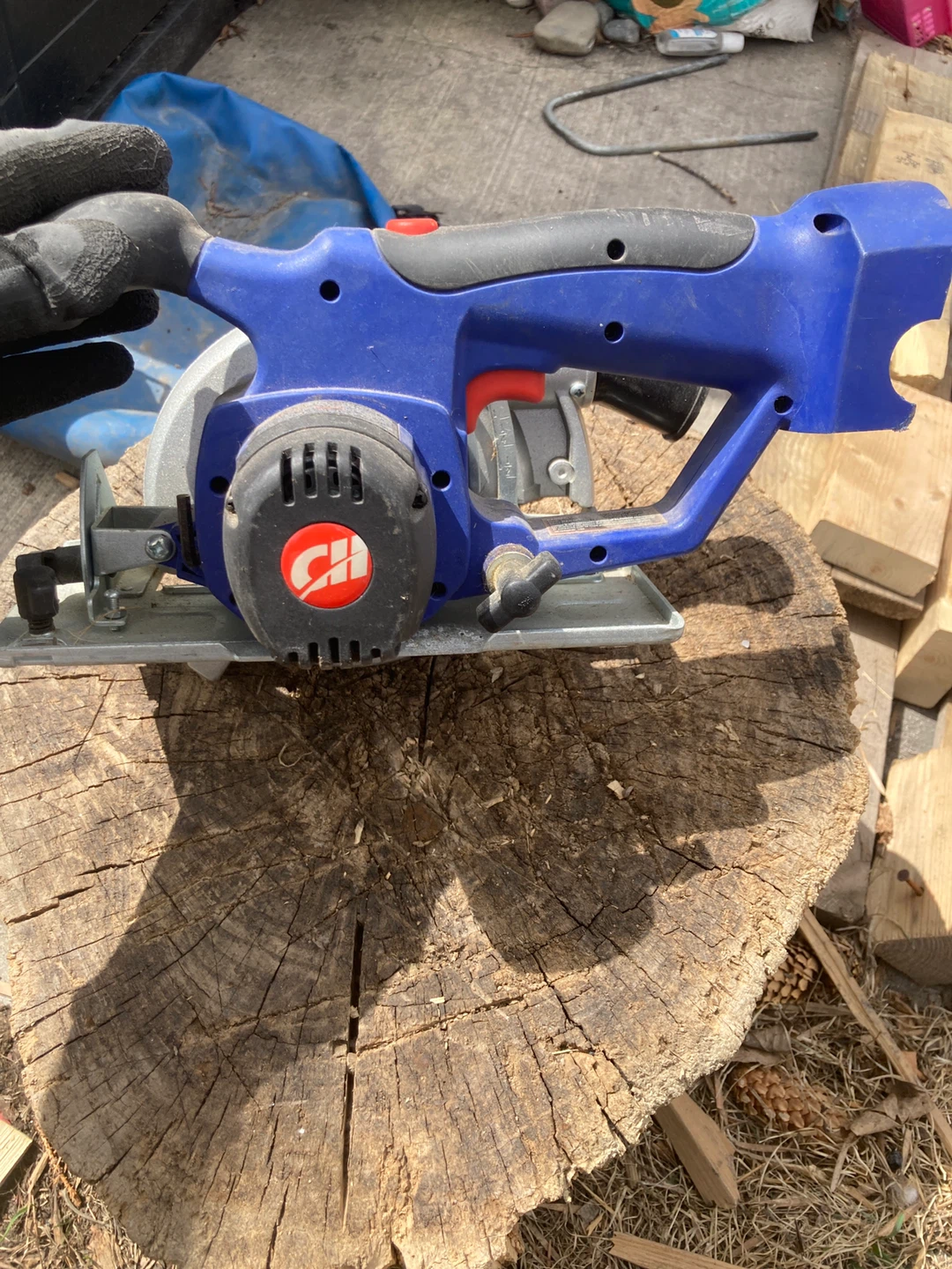 Cordless circular saw - photo 3