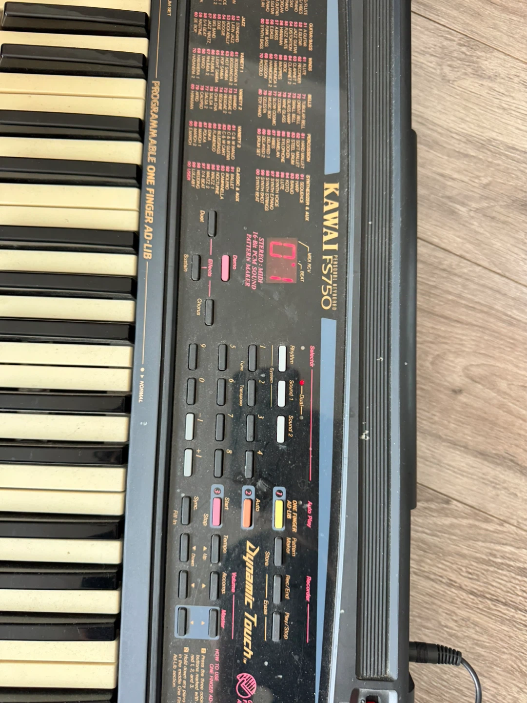 Kawai FS750 Electronic Keyboard