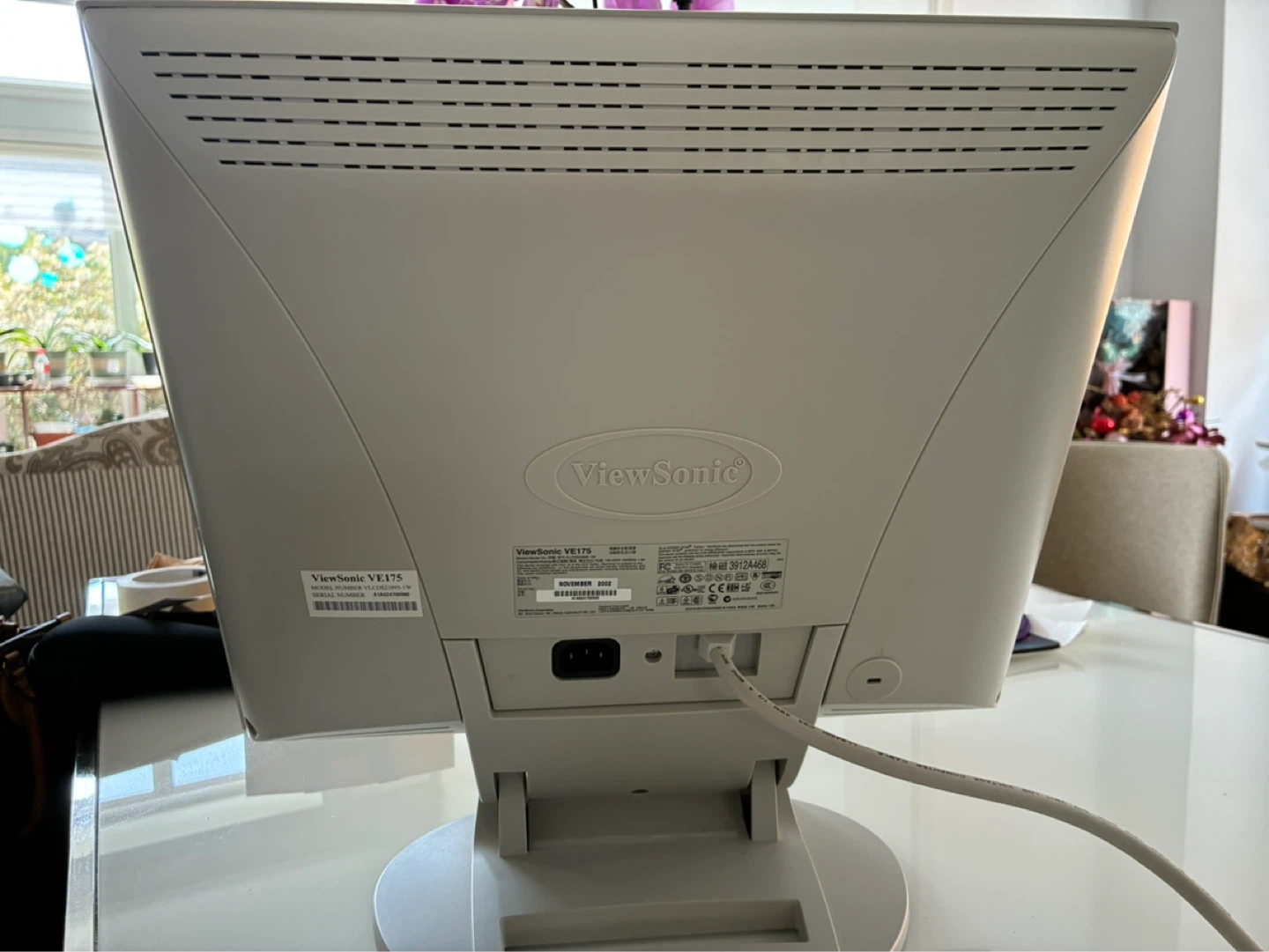 ViewSonic VE175 LCD Monitor - photo 3