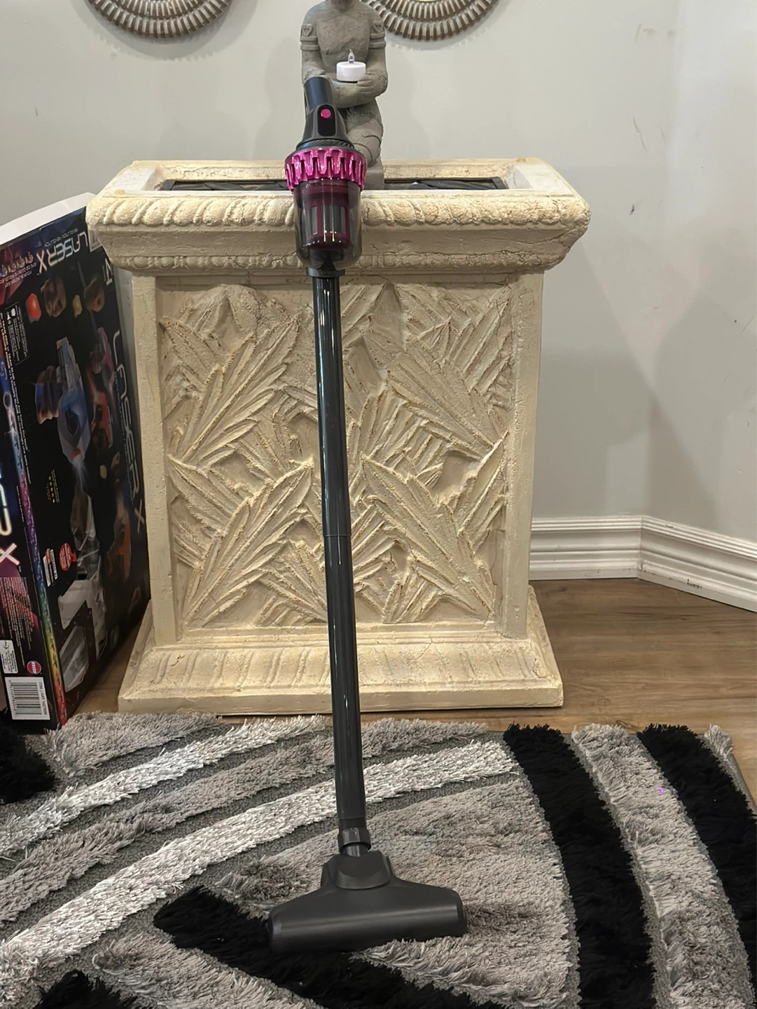 Cordless Vacuum Cleaner - photo 2
