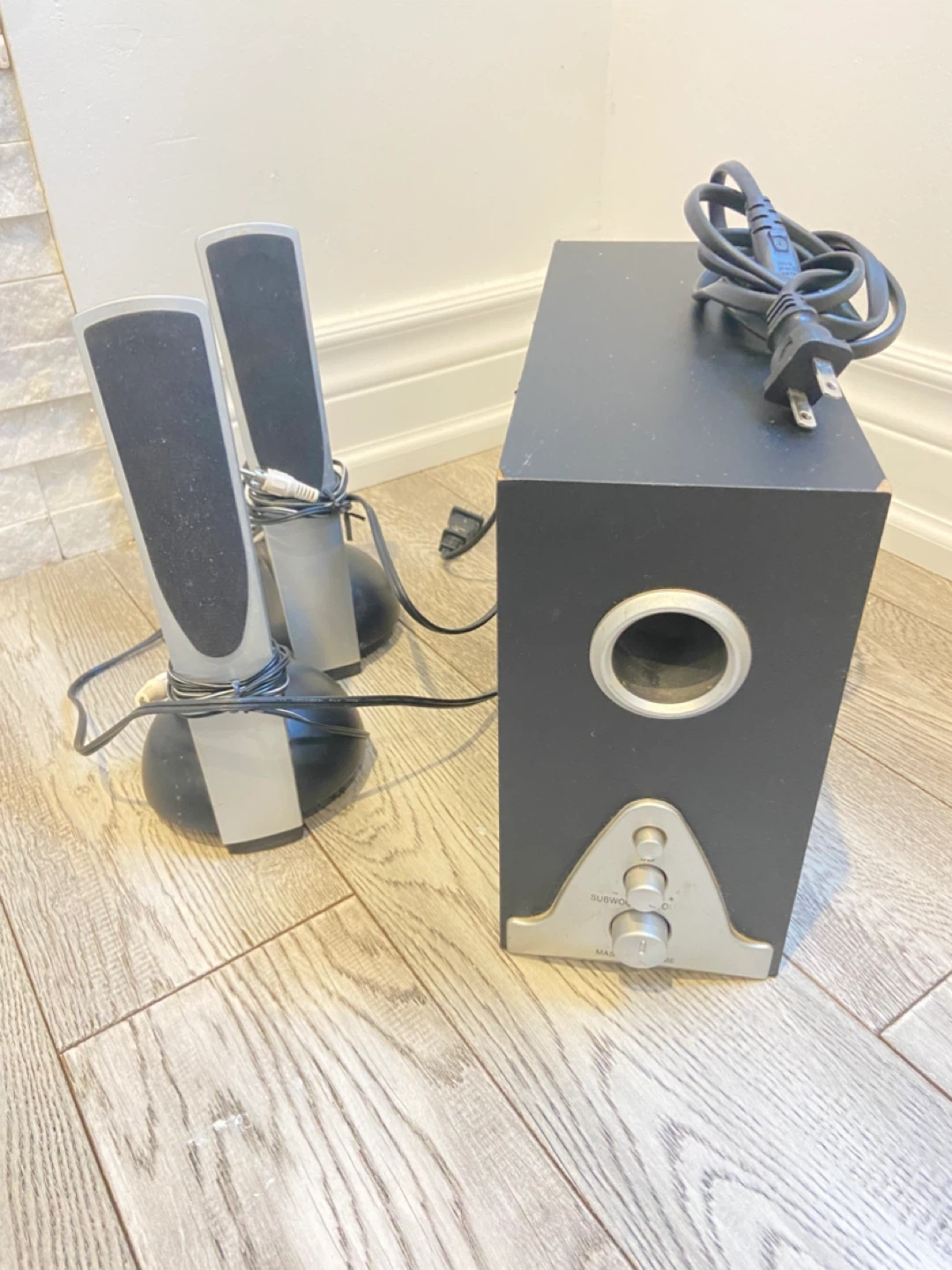 2.1 Speaker System