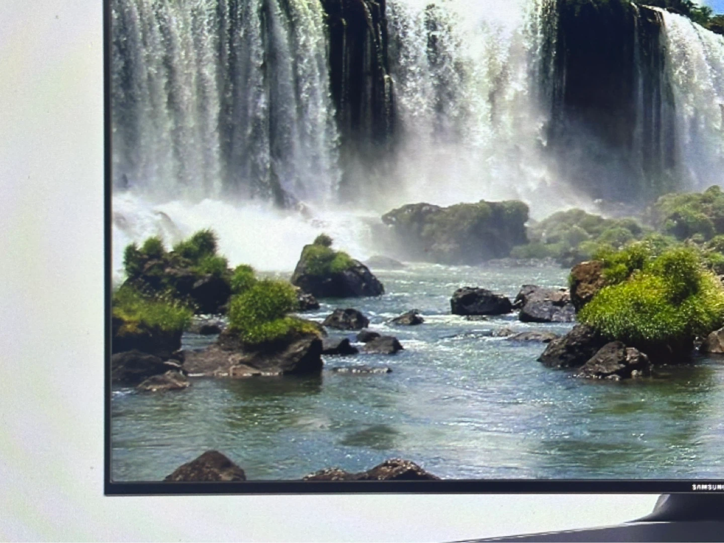 LG 55UM6910PUC 4K UHD Smart TV - photo 2