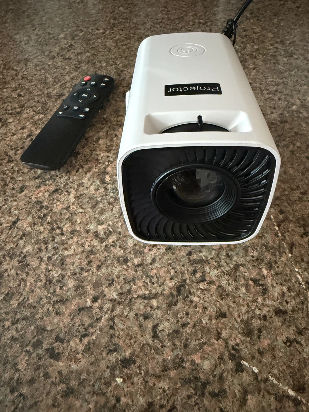 White Mini Projector with Remote